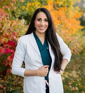 Ronda Farah, MD FAAD_Headshot